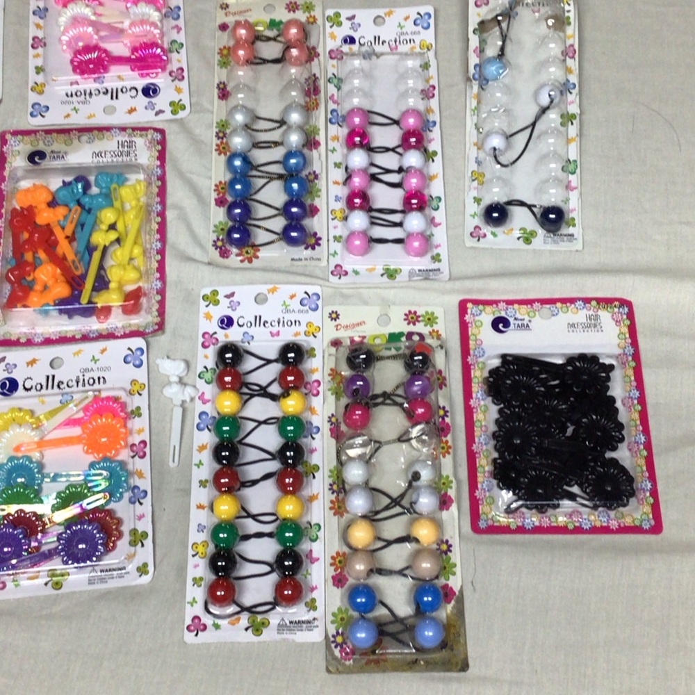 Colorful Hair Accessories Collection got girls  Girls, girls ,girls   Lot of  14
